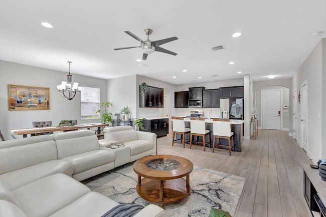 92 Palmetto Ln, House other with 4 bedrooms, 3 bathrooms and null parking in Royal Palm Beach FL | Image 18