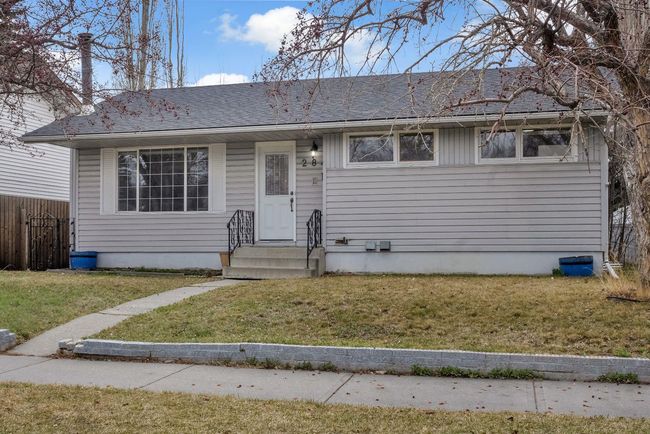 284 Acadia Drive Se, House other with 4 bedrooms, 2 bathrooms and 4 parking in Calgary AB | Image 33
