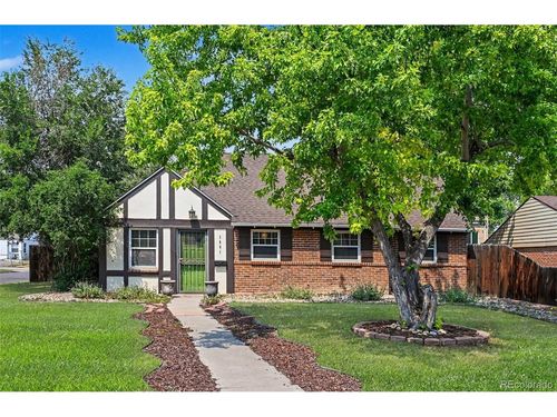 1601 Spruce St, Denver, CO, 80220-2007 | Card Image