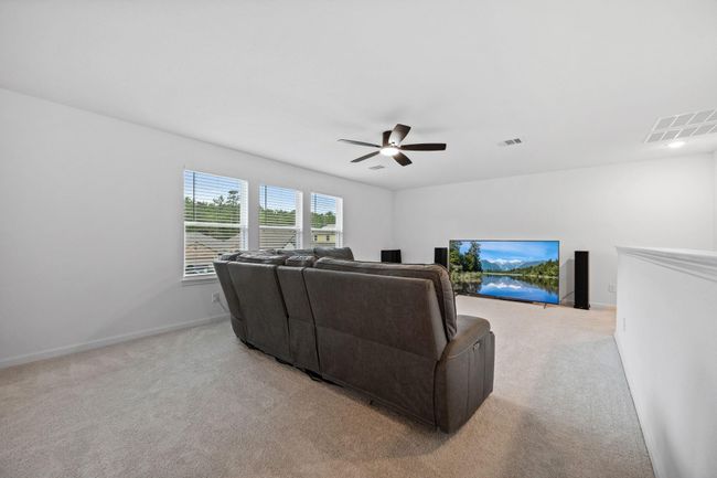 228 Little Spring Ct, House other with 5 bedrooms, 3 bathrooms and 2 parking in Anahuac TX | Image 26