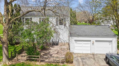38723 Lighthouse Pt, Clinton Township, MI, 48038-3463 | Card Image