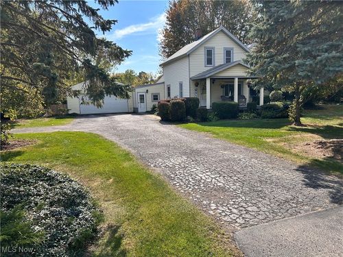 8772 Lake Shore Blvd, Mentor, OH, 44060-1548 | Card Image
