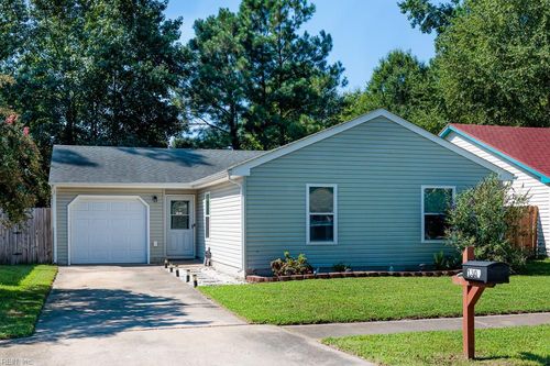 1307 Eaglewood Dr, Virginia Beach, VA, 23454-5660 | Card Image