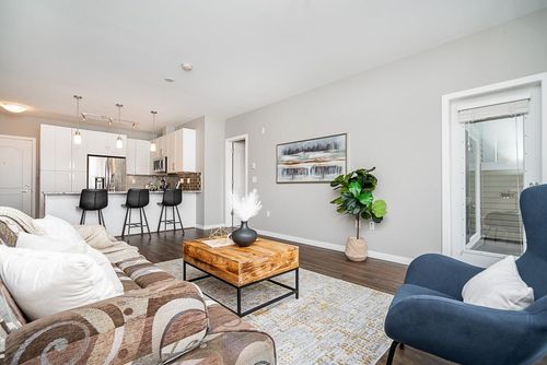 301-6490 194 St, Surrey, BC, V4N6J9 | Card Image