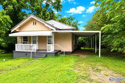 27 W Wilkinson Ave, Gadsden, AL, 35904-1450 | Card Image