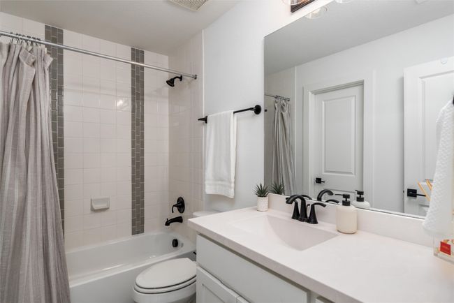 Bathroom #3 | Image 28
