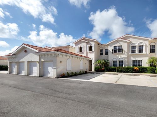 501-501 Ravinia Circle, VENICE, FL, 34292 | Card Image