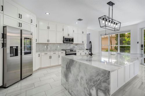 5050 Greenwich Preserve Ct, Boynton Beach, FL, 33436-5802 | Card Image