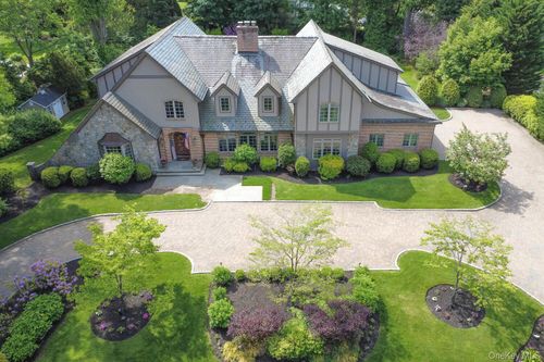 220 Elderfields Rd, Manhasset, NY, 11030-1626 | Card Image