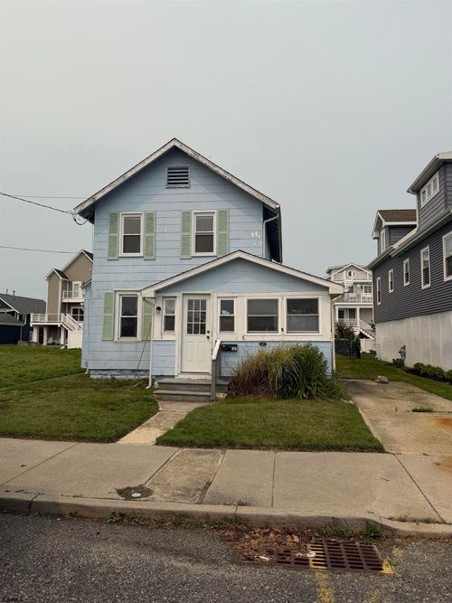 121 Higbee Ave, SOMERS POINT, NJ, 08244-2325 | Card Image