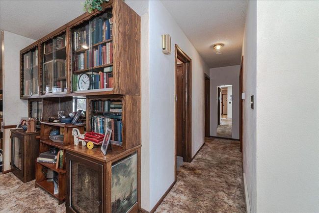 17-Hallway to Bedrooms | Image 17