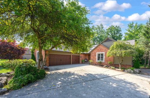 1734 Snowden Cir, Rochester Hills, MI, 48306-3661 | Card Image