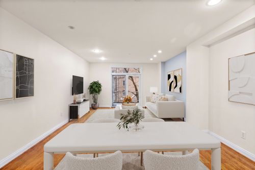 31-207 Shearwater Ct, Jersey City, NJ, 07305-5422 | Card Image