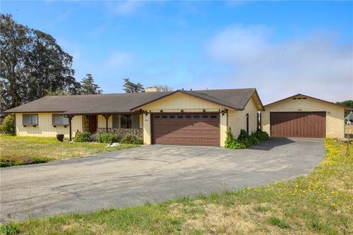 2661 Southview Ave, Arroyo Grande, CA, 93420-5554 | Card Image