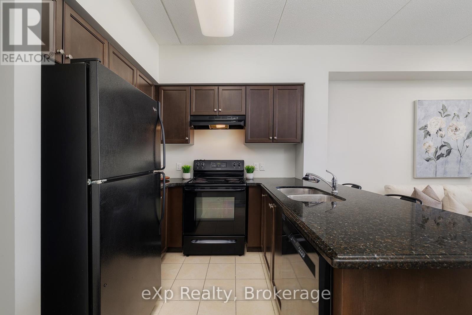Residential in Guelph (Pineridge/Westminster Woods) 4