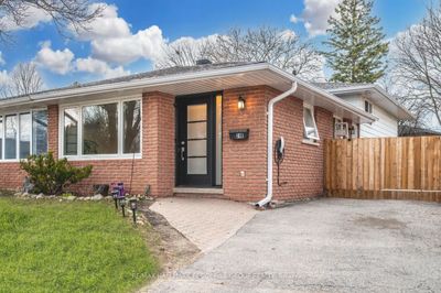 24B Bernick Dr, Home with 3 bedrooms, 2 bathrooms and 3 parking in Barrie ON | Image 1