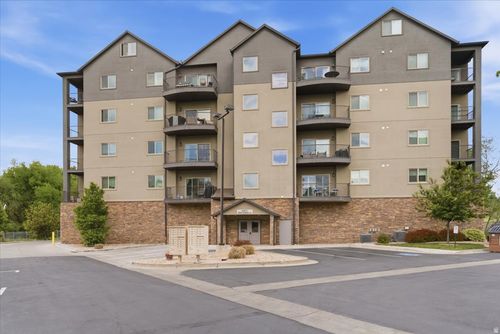 206-1225 E Wolf Hollow Ln, Salt Lake City, UT, 84117-5897 | Card Image