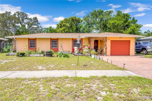 6766 Treehaven Dr, Spring Hill, FL, 34606-5761 | Card Image
