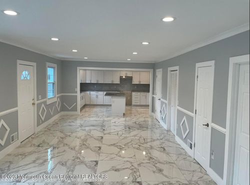 1000 W Front St, Florence, NJ, 08518-1014 | Card Image