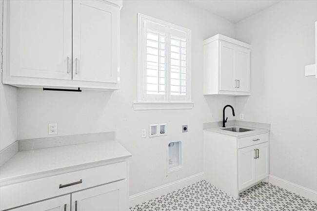 417 Cole Ln, House other with 3 bedrooms, 2 bathrooms and null parking in Midlothian TX | Image 32