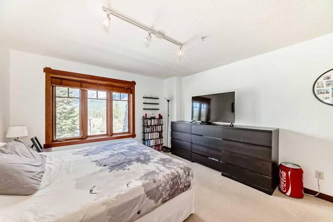 205 - 150 Crossbow Pl, Condo with 3 bedrooms, 2 bathrooms and 1 parking in Canmore AB | Image 8