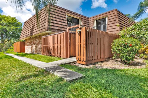 1203-3885 Louis Dr, Lake Worth, FL, 33461-3275 | Card Image