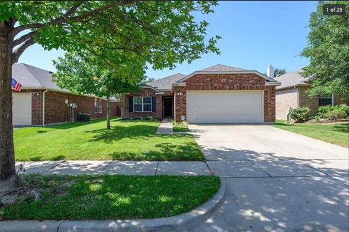 6112 Moor Hen Dr, Denton, TX, 76208-6816 | Card Image