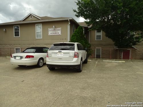 apt-203-1016 Blanco Rd, San Antonio, TX, 78212-3274 | Card Image