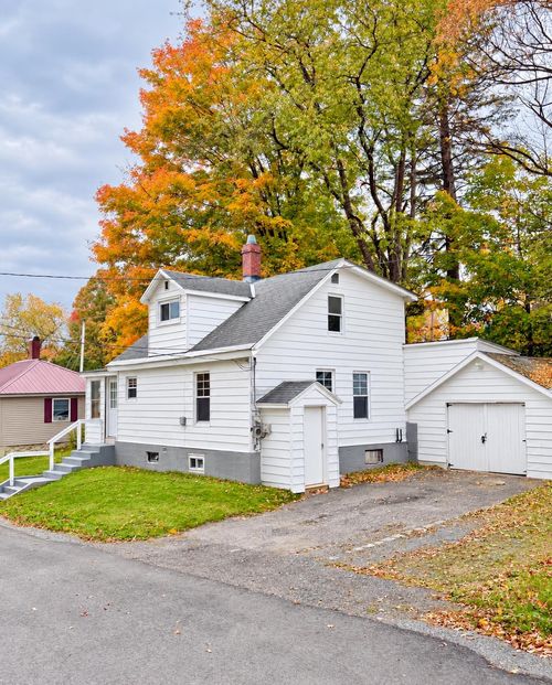 7 Pinette St, Northumberland, NH, 03582-5103 | Card Image