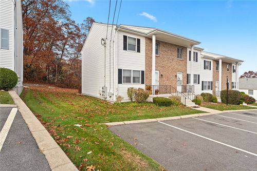 47 Scenery Ln, Johnston, RI, 02919-7504 | Card Image