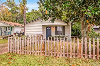 906 W Intendencia St, House other with 3 bedrooms, 1 bathrooms and null parking in Pensacola FL | Image 1