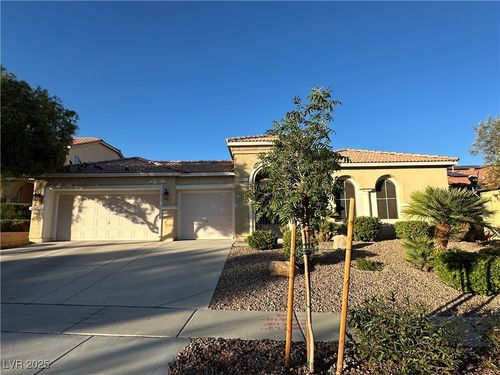 6536 Black Oaks St, North Las Vegas, NV, 89084-2045 | Card Image