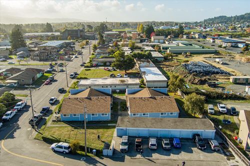 3016-3002-3016 Smith Ln, Fortuna, CA, 95540-2738 | Card Image