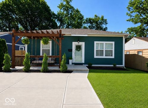 3251 Sutherland Ave, Indianapolis, IN, 46205-4604 | Card Image
