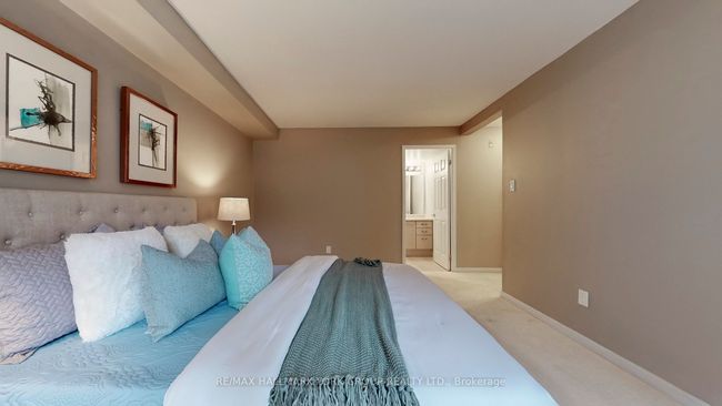 227 - 900 Bogart Mill Trail, Condo with 2 bedrooms, 2 bathrooms and 1 parking in Newmarket ON | Image 23