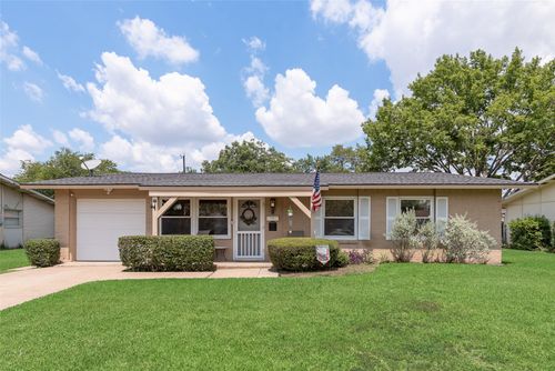 3317 Brockway Dr, Farmers Branch, TX, 75234-5106 | Card Image