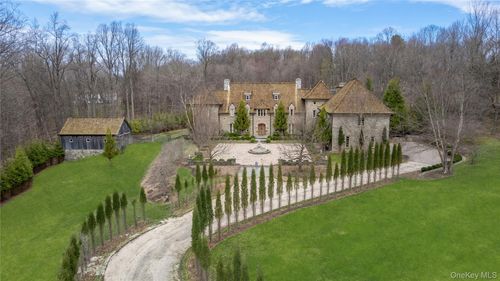 72 Guard Hill Rd, Bedford Corners, NY, 10549-4938 | Card Image