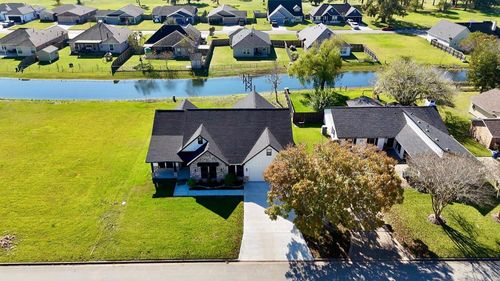 237 Crestview Dr, West Columbia, TX, 77486-9722 | Card Image