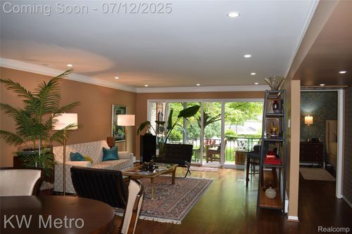unit-30-40750 Woodward Ave, Bloomfield Hills, MI, 48304-5113 | Card Image