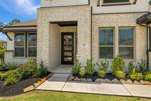 21952 Gateway Arch Drive, Porter, TX, 77365 | Card Image