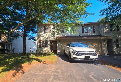 33-33 Cortland Way, Newington, CT, 06111-5331 | Card Image