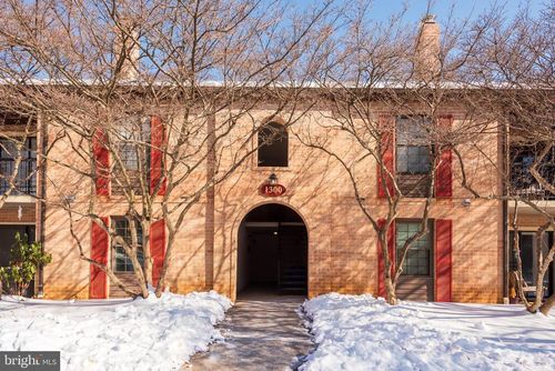 1323 Eagles Ridge Dr, CHESTERBROOK, PA, 19087-5883 | Card Image