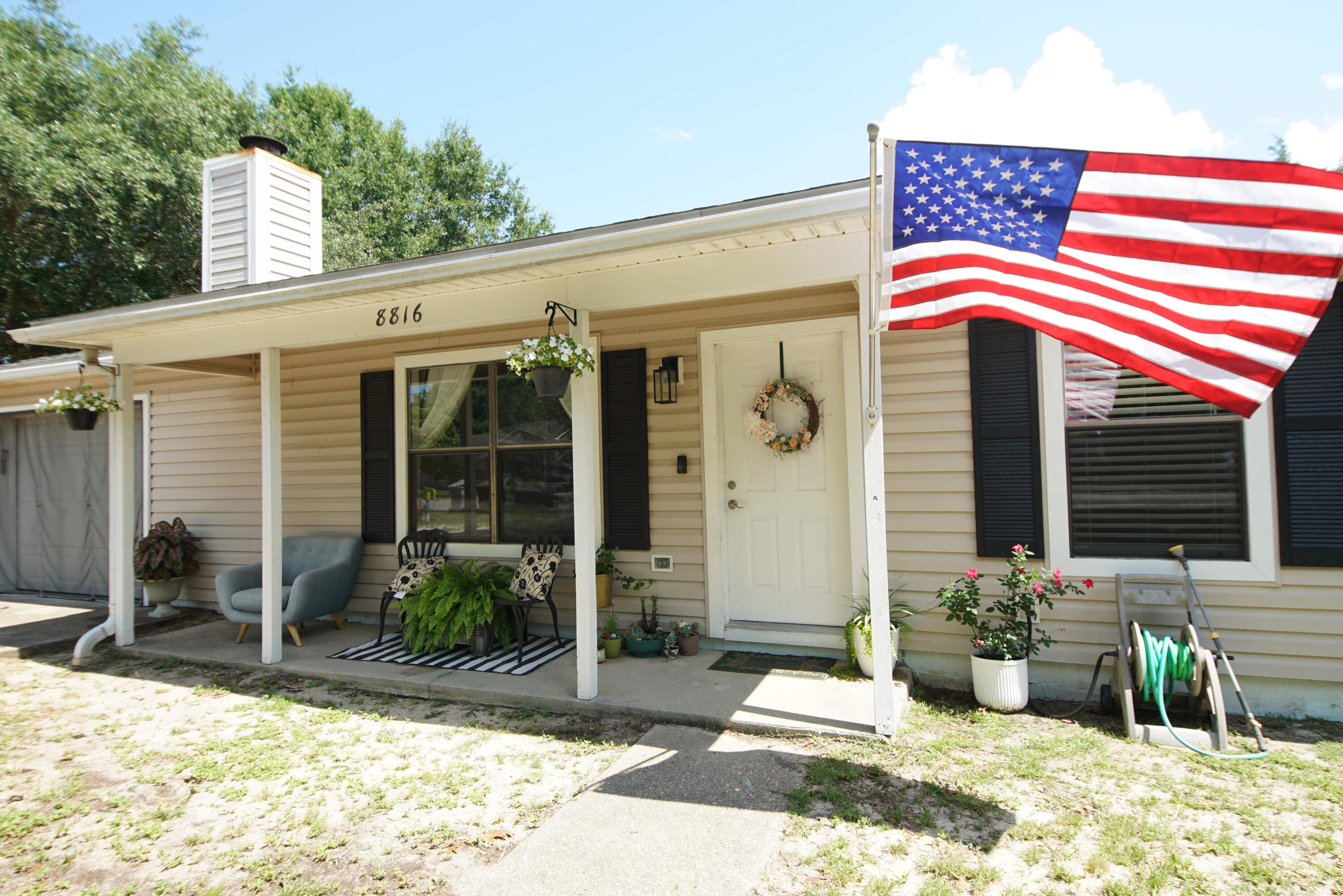 Waynell Ct, Navarre, FL 32566
