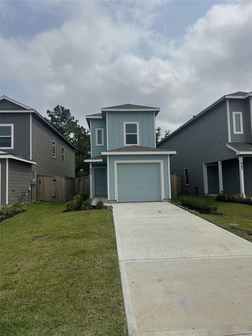 925 Pertuso Ln, Huffman, TX, 77336-1815 | Card Image