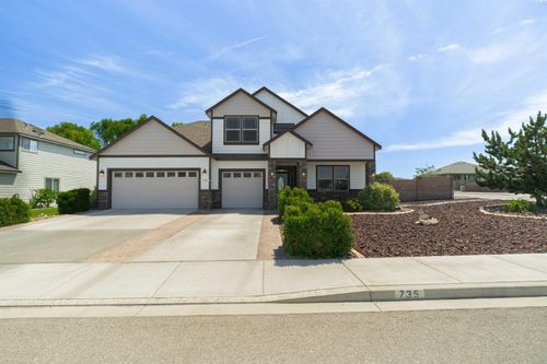 735 Pinnacle Dr, West Richland, WA, 99353 | Card Image