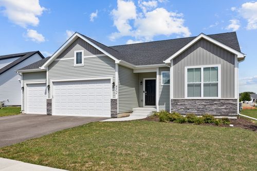 452 Dawns End, Hampshire, IL, 60140-1211 | Card Image