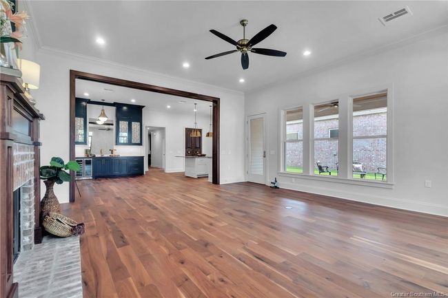 1221 Five Oaks Dr, House other with 3 bedrooms, 2 bathrooms and 2 parking in Lake Charles LA | Image 4