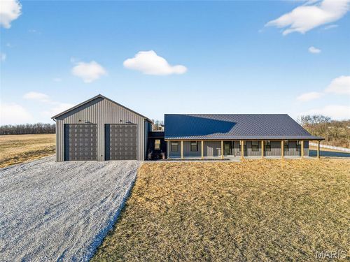 592 Phelps Ln, Elsberry, MO, 63343-4148 | Card Image