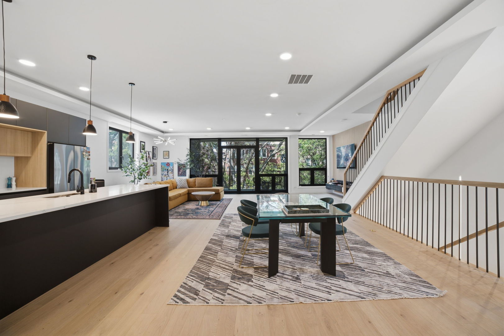 Residential Lease in Chicago 3