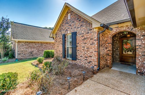 120 Meadowcreek Drive, Brandon, MS, 39042 | Card Image